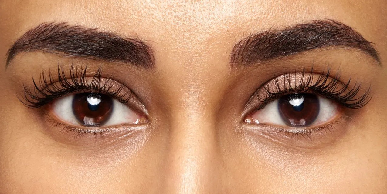 Choosing and Applying False Eyelash Styles Based on Eye Shape: Your Ultimate Guide