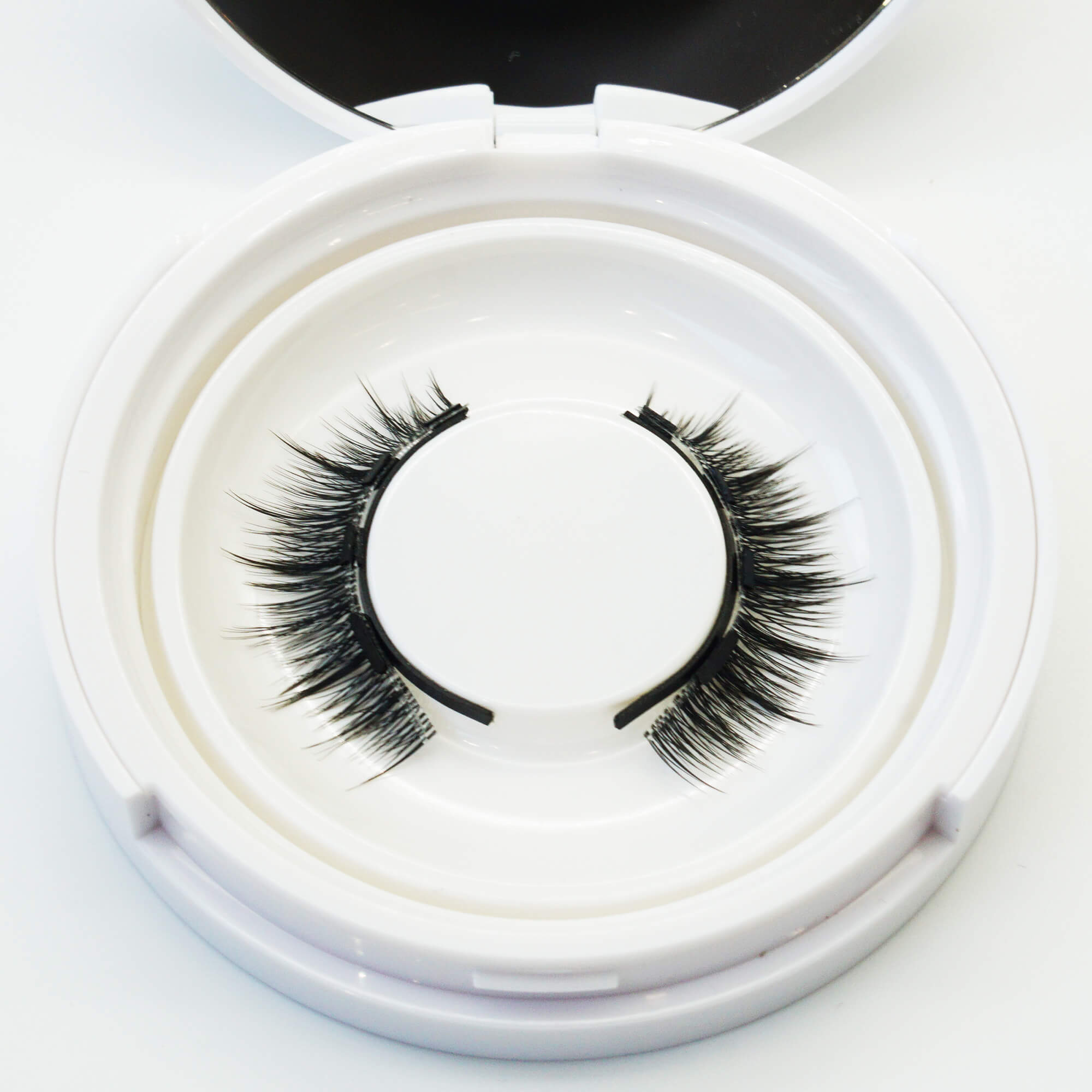 Wispy Doll-Eye Natural Magnetic Eyelashes without Eyeliner