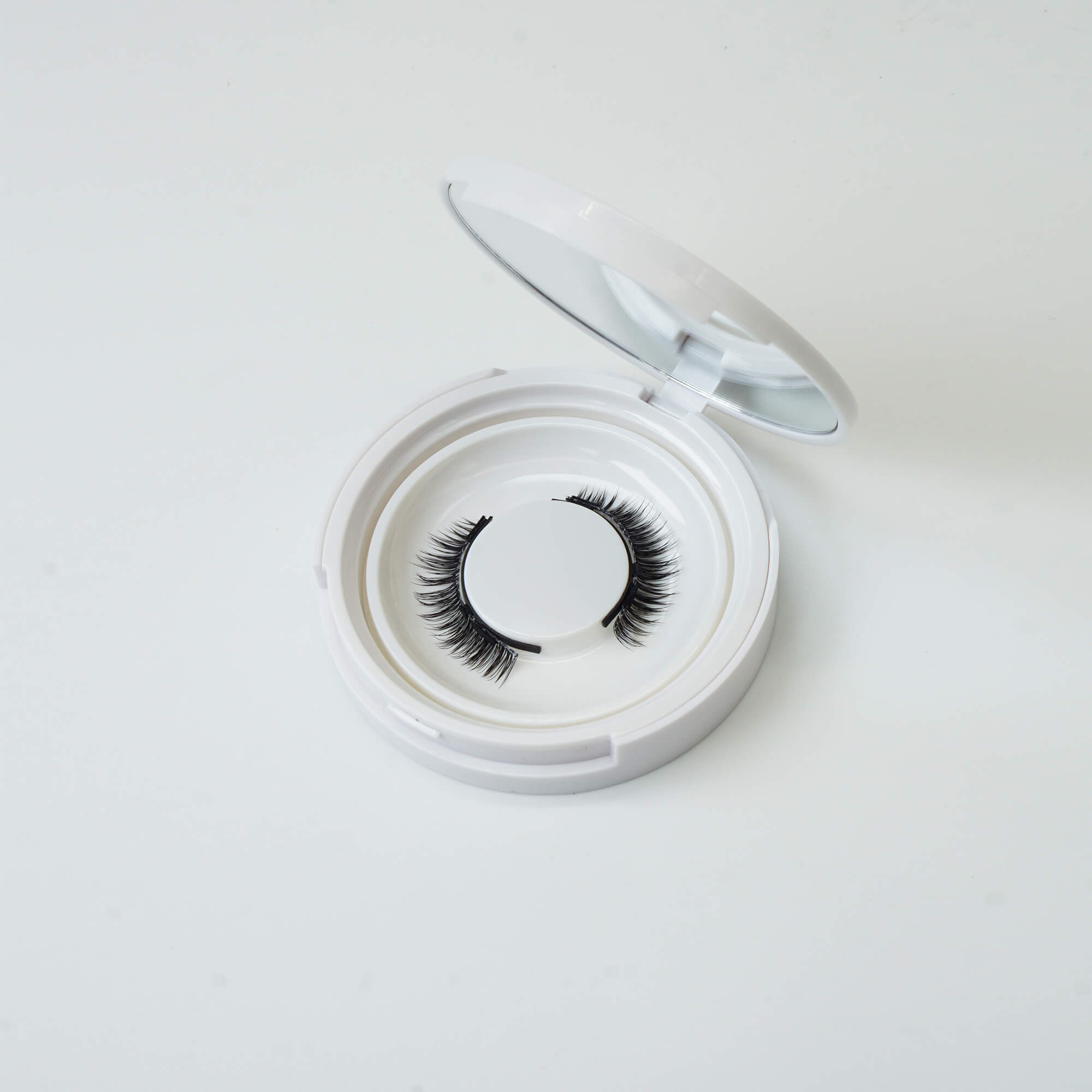 Doll-Eye Natural Magnetic Eyelashes without Eyeliner