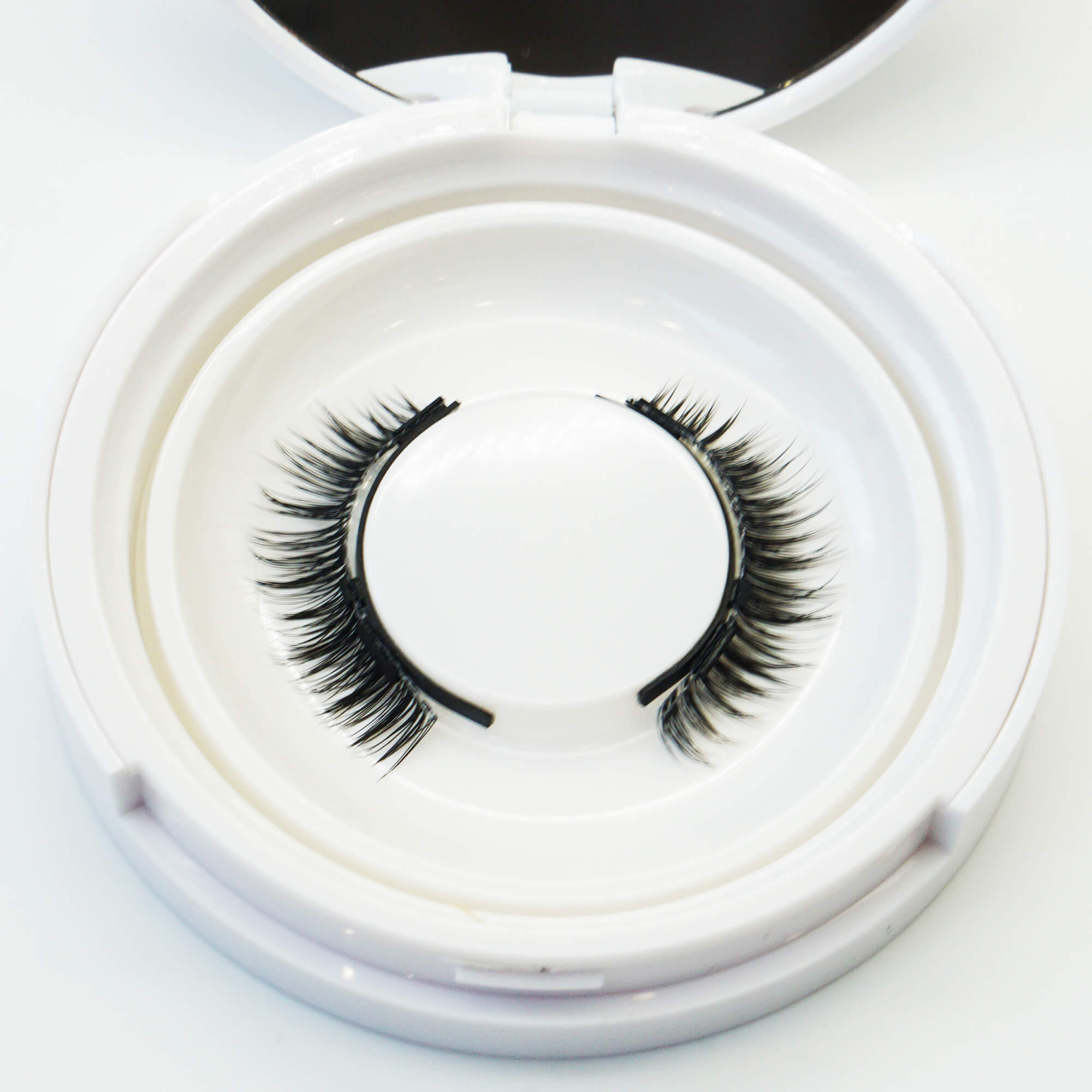 Doll-Eye Natural Magnetic Eyelashes without Eyeliner